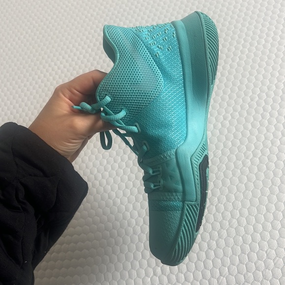 Nike Kylie 3 in Tiffany blue - Picture 4 of 5
